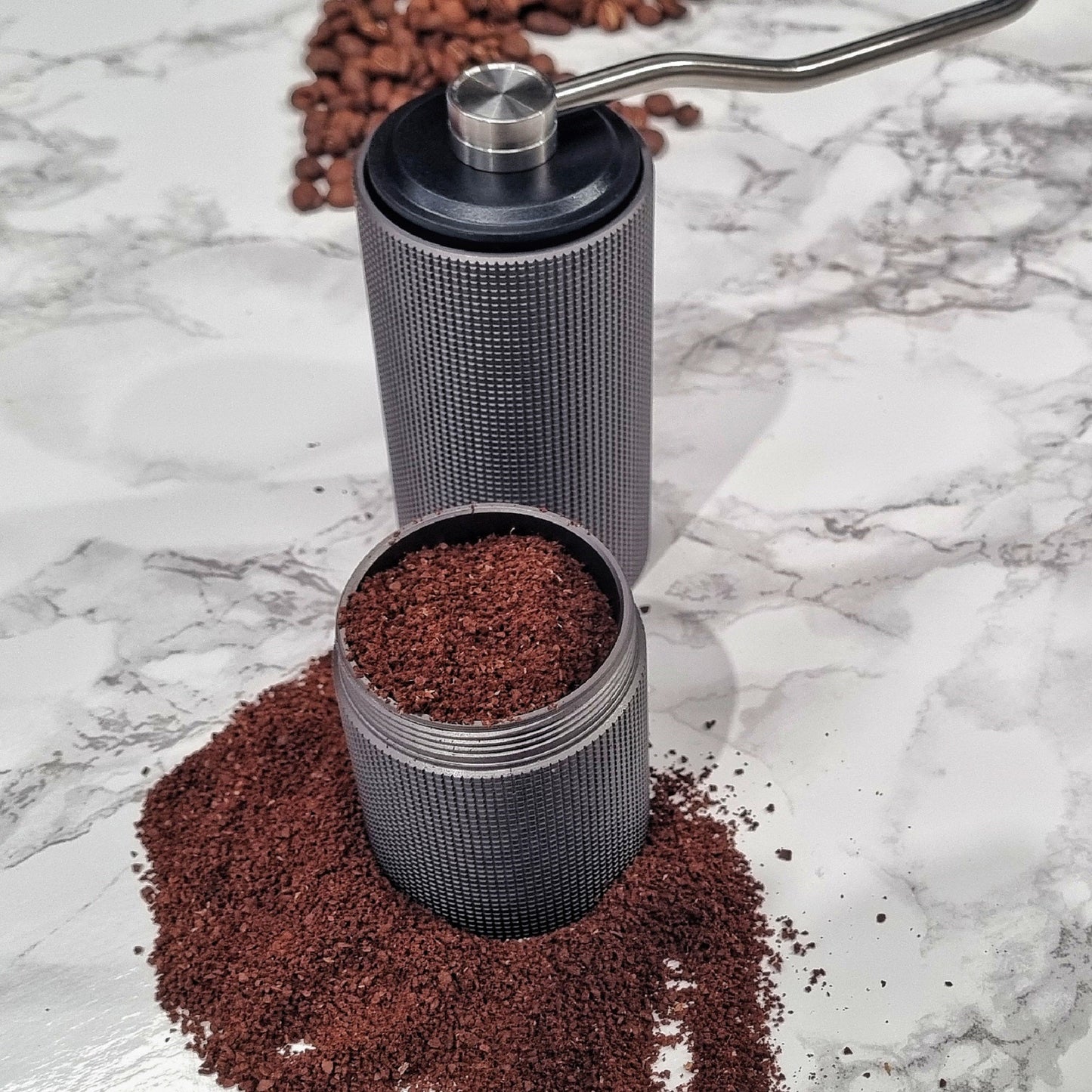 https://velocoffee.ie/cdn/shop/products/timemore-chestnut-c2-manual-coffee-grinder-236228_1445x.jpg?v=1687784624